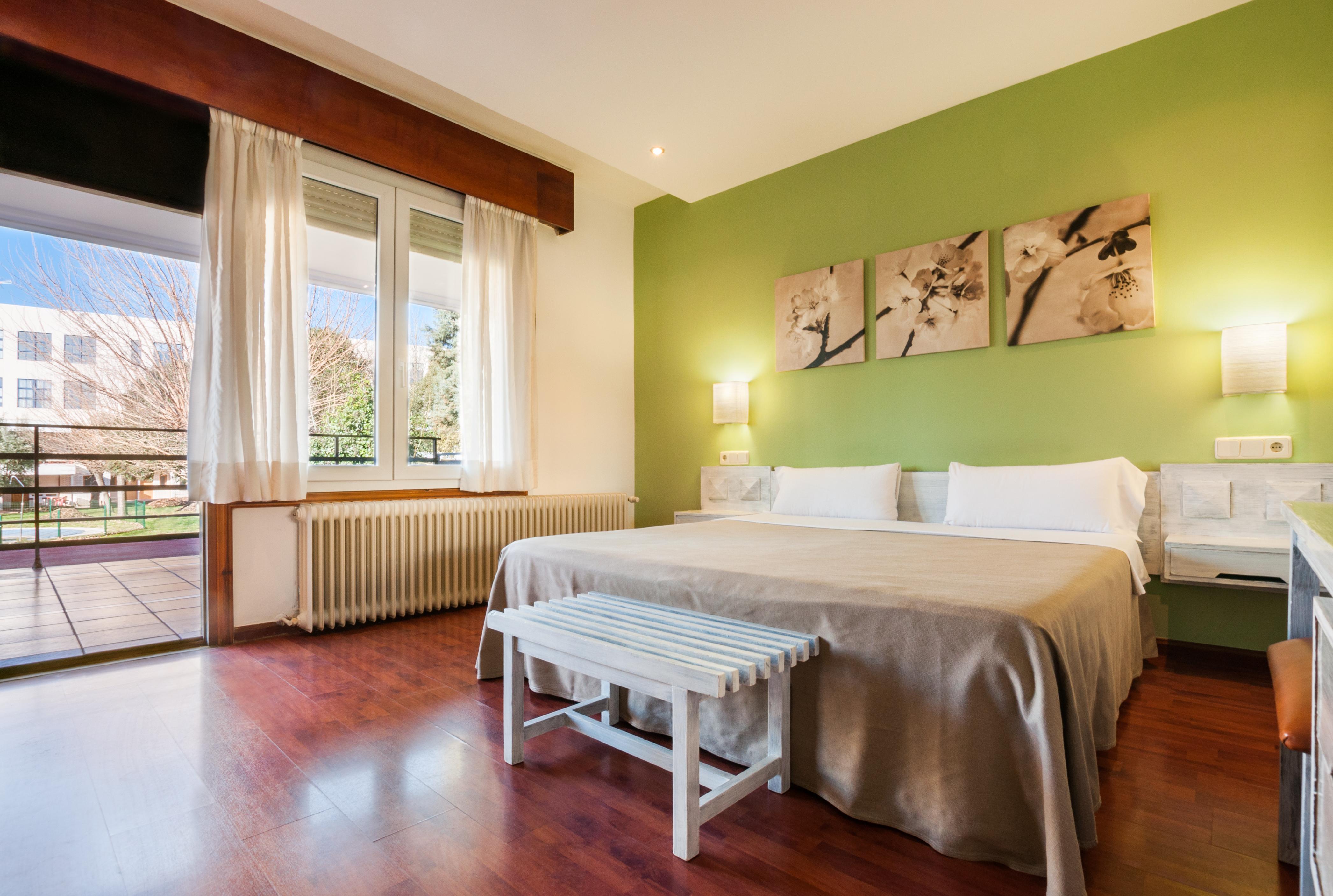 Hotel Olivos 3*
